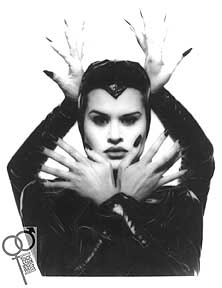 The lovely Noelle & Nikki's slender arms